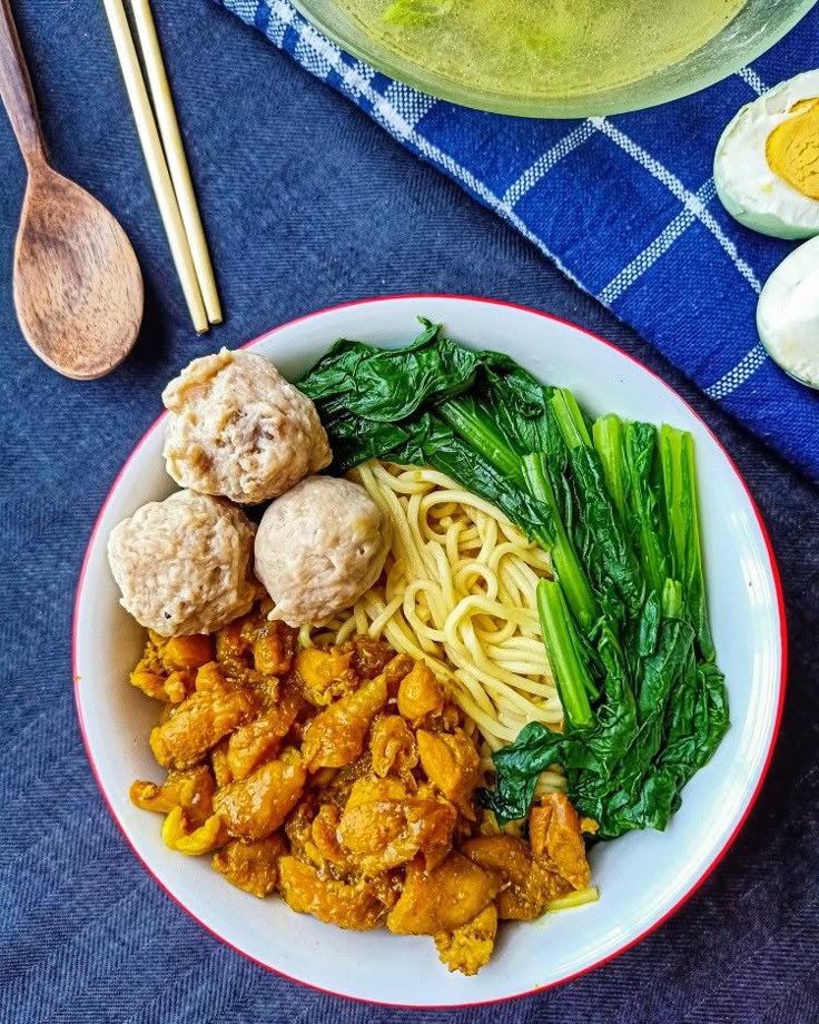 Mie Ayam Goreng & Bakso 32: Kenikmatan Hangat di Setiap Suapan di Cilacap